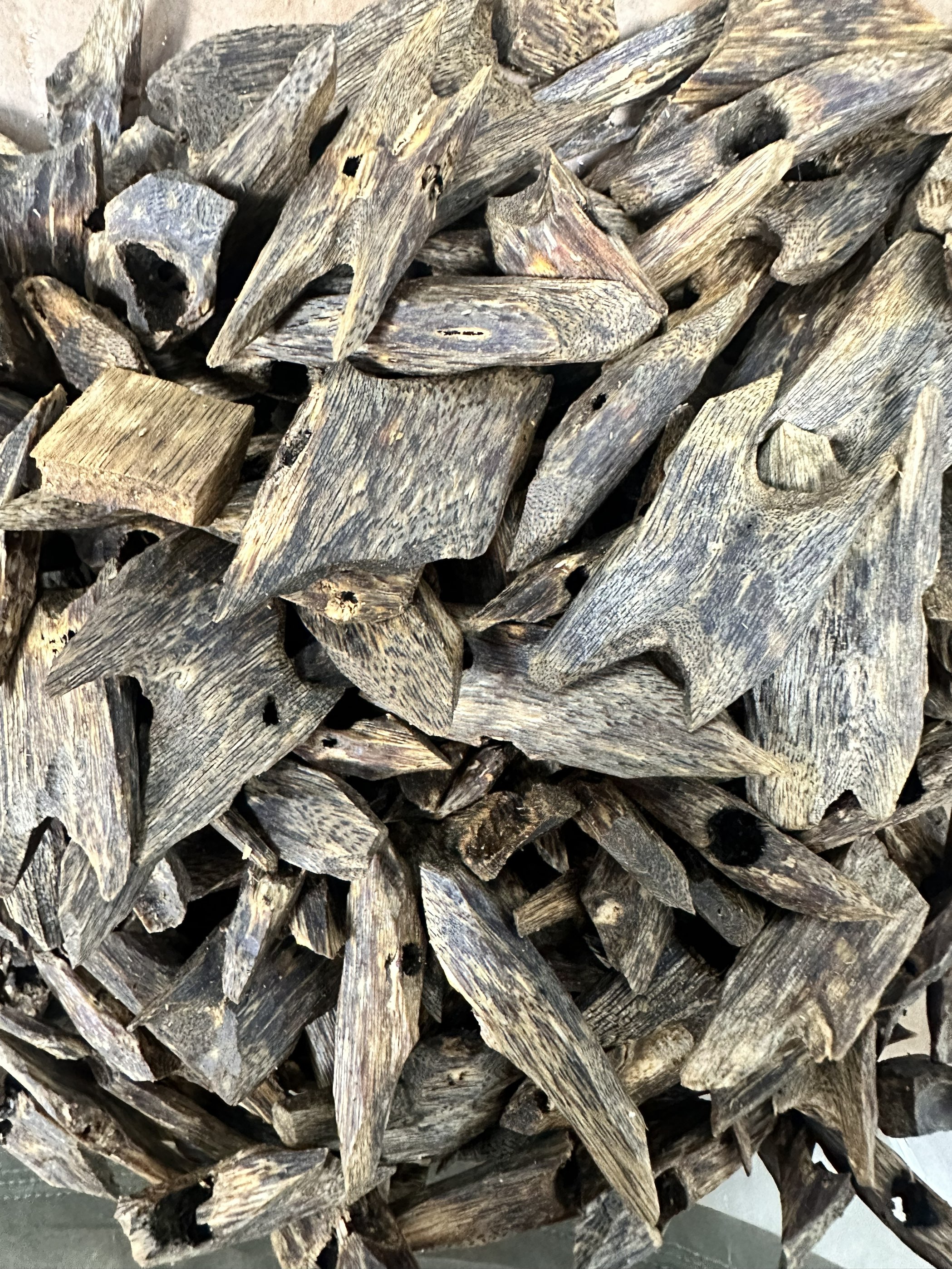天然沉香木块