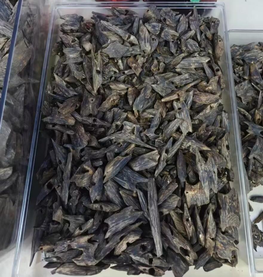 沉香油脂纹理
